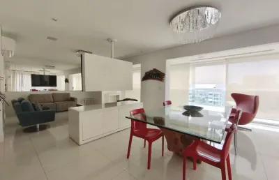 Linda cobertura triplex, 377m2, 4 dorms, 3 suítes, 6 vgs em moema, sp