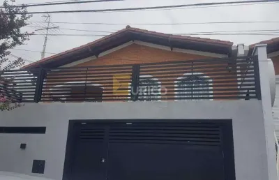 Casa com 3 quartos à venda na Rua Piauí, --, Centro, Vinhedo