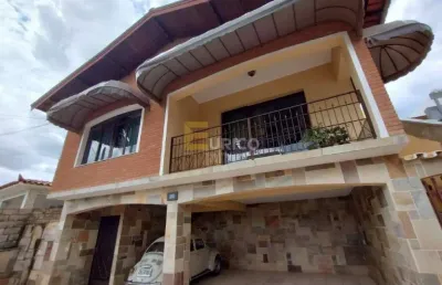 Casa com 3 quartos à venda na Rua Vinte e Quatro de Outubro, --, Centro, Vinhedo
