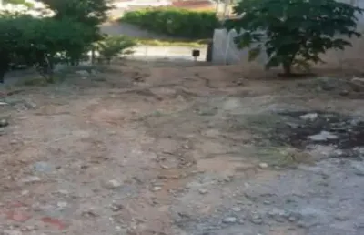 Terreno à venda no jardim parque portugal em valinhos/sp