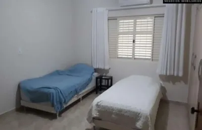 Casa com 3 quartos à venda na Rua Alexandre Humberto Moletta, --, Jardim Pinheiros, Valinhos
