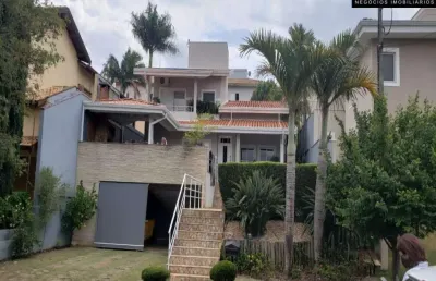 Casa à venda no condomínio residencial millennium em valinhos/sp
