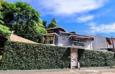 Casa a venda com três quartos sendo duas suítes e amplo quintal no bairro vida nova i em vinhedo interior de são paulo.