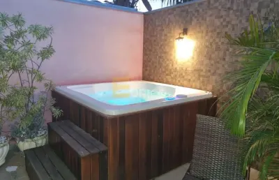 Casa à venda no condomínio vila santa rosa em valinhos/sp