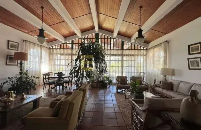 Casa em condomínio à venda no condomínio ypê dourado em valinhos/sp
