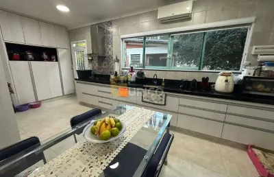 Chácara / sítio com 3 quartos à venda na Alameda dos Abacateiros, --, Parque Valinhos, Valinhos