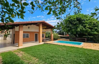 Casa térrea a venda com 03 suítes no condomínio chácaras do lago em vinhedo