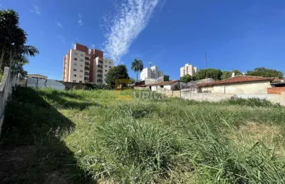 Terreno à venda na Avenida Independência, --, Vila Olivo, Valinhos