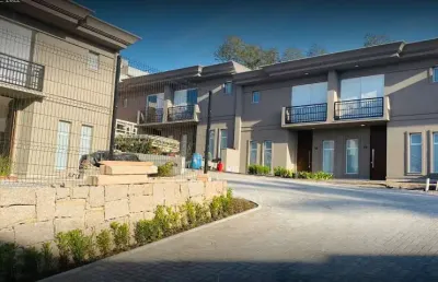Casa em condomínio à venda no condomínio quinta das parreiras em valinhos/sp
