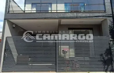 Lindíssimo sobrado 160m2 em condominio fechado sitio cercado