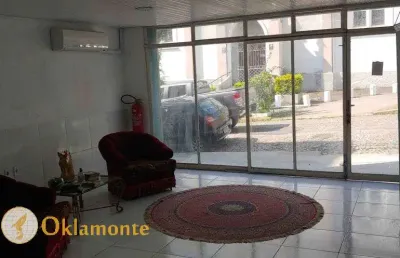Casa com 3 quartos para alugar na Travessa Carmem, Floresta, Porto Alegre