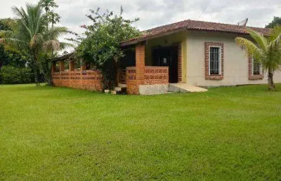 Chácara com 3 dormitórios, 2150 m² - venda por r$ 800.000,00 ou aluguel por r$ 6.200,00/mês - condomínio recanto das siriemas - capela do alto/sp