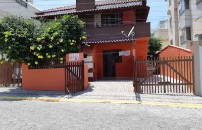 Sobrado com 2 dormitórios para alugar, 1 m² - bombas - bombinhas/sc