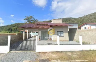 Casa ampla com 03 dormitório (sendo 01 suíte) - santa luzia/ porto belo sc