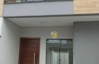 Casa com 2 suítes em porto belo: conforto e lazer próximo a tudo