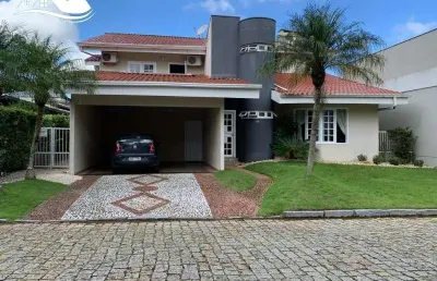 Casa com 4 quartos à venda no Estados, Balneário Camboriú 