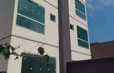 Maravilhoso sobrado em balneário camboriú com 03 suítes