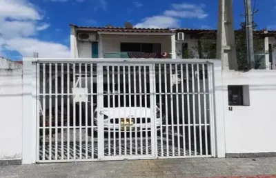 Sobrado com 2 dormitórios à venda, são francisco de assis, camboriu - sc