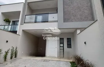 Sobrado à venda, bairro são francisco, camboriu - sc com 03 suítes
