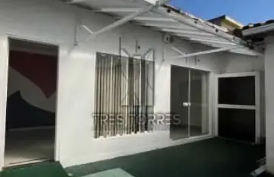 Casa comercial com 11 salas para alugar na avenida vital brasil filho, osvaldo cruz, são caetano do sul, 176 m2 por r$ 7.000