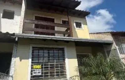 Casa com 3 quartos à venda no guarujá, porto alegre  por r$ 490.000