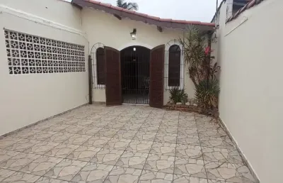 Casa com 2 quartos para alugar na Av. Emilia Alves Muller, 394, Jardim Itapel, Itanhaém