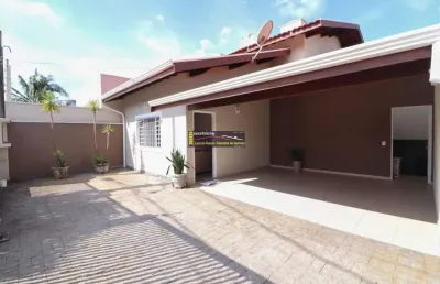 Casa a venda em valinhos / sp - 3 dorms., 3 vagas -  ac: 217,65m² - at: 300,60m².   estuda permuta. 