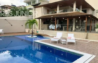Excelente casa, 5 suítes, piscina e 1000 m² de terreno.