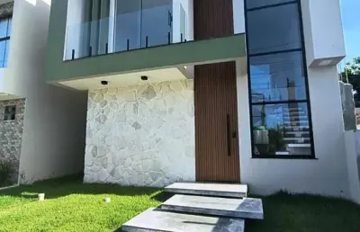 Casa nova com 4 quartos e estrutura de lazer e segurança