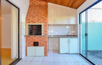 Sobrado com 3 dormitórios à venda, 180 m² por r$ 745.000,00 - novo mundo - curitiba/pr
