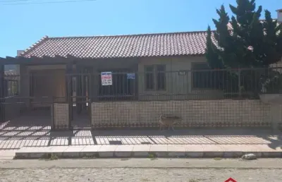 Casa com 4 quartos à venda na rua altemar dutra, 203, salinas, cidreira por r$ 319.000