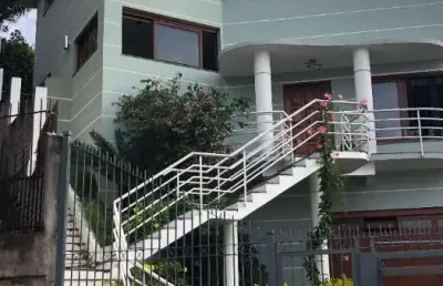 Casa com 3 quartos à venda na rua pedro carneiro pereira, 115, teresópolis, porto alegre por r$ 2.500.000