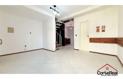 Casa com 3 quartos à venda na avenida monte cristo, 100, vila nova, porto alegre por r$ 228.000