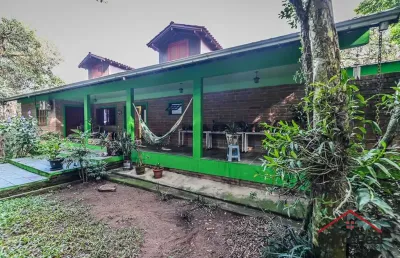 Casa com 4 quartos à venda na rua monteverde, 128, cascata, porto alegre por r$ 1.019.000