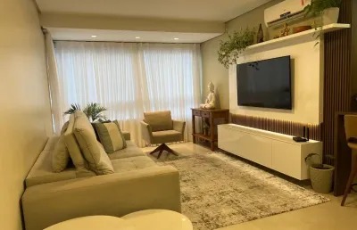 Apartamento semimobiliado, 2 dormitórios, suíte, 1 vaga de garagem, no centro de canoas