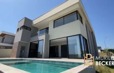 Casa para venda com 4 quartos em condomínio no urbanova