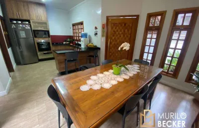 Casa para venda com 3 quartos no bairro vila branca