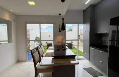 Casa em condomínio 3 quartos, sendo 1 suíte, a venda, 146 metros- urbanova