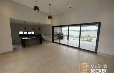Casa em condomínio térrea, 4 quartos, sendo 4 suítes, 290metros - urbanova