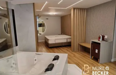 Casa para venda com 5 suítes, condomínio jardim do golf