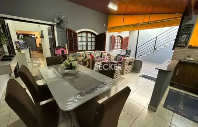 Casa a venda 3 quartos 165m² com edícula - bairro vista verde