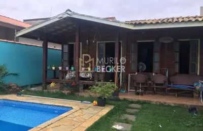 Casa de madeira para venda com 3 quartos no bairro villa branca