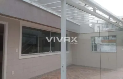 Casa em condomínio fechado com 4 quartos à venda na rua ney armando meziat, jardim guanabara, rio de janeiro, 150 m2 por r$ 1.240.000