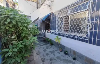 Casa com 2 quartos à venda na rua pompílio de albuquerque, encantado, rio de janeiro, 65 m2 por r$ 180.000