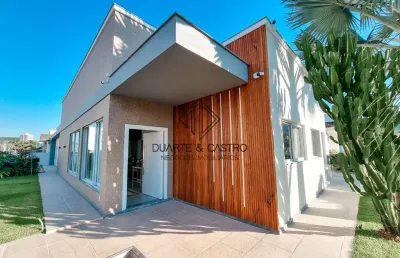 Casa térrea com 4 dormitórios a 750 metros do passeio pedra branca