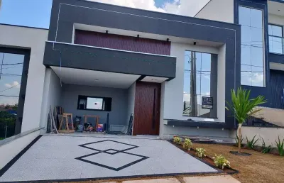 Atenção! casa de alto padrão em condomínio fechado!