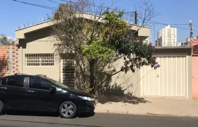 Sobrado à venda em excelente região de ribeirão preto