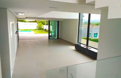 Belíssima casa de alto padrão no alphaville residencial i
