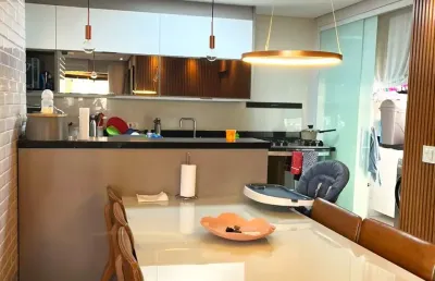 Belíssimo apartamento recém reformado localizado na rua deputado joão sussumu hirata