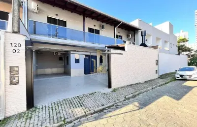 Casa com 3 quartos à venda em Meia Praia, Itapema 